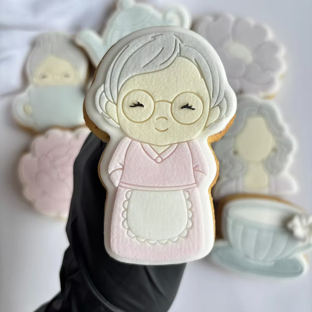 #02- Mamie - Tampon acrylique + Emporte pièce