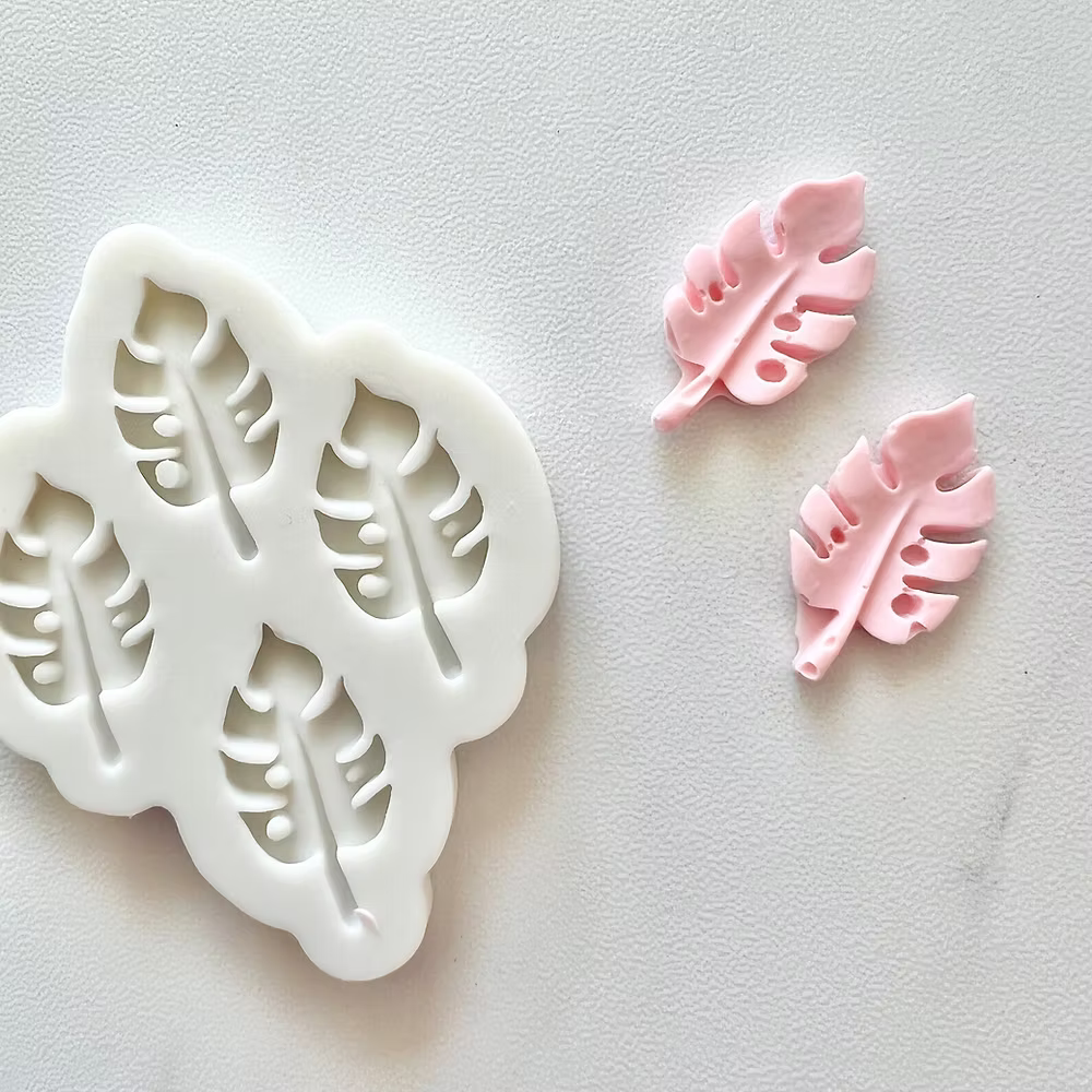 Mini moule en silicone Feuille 2