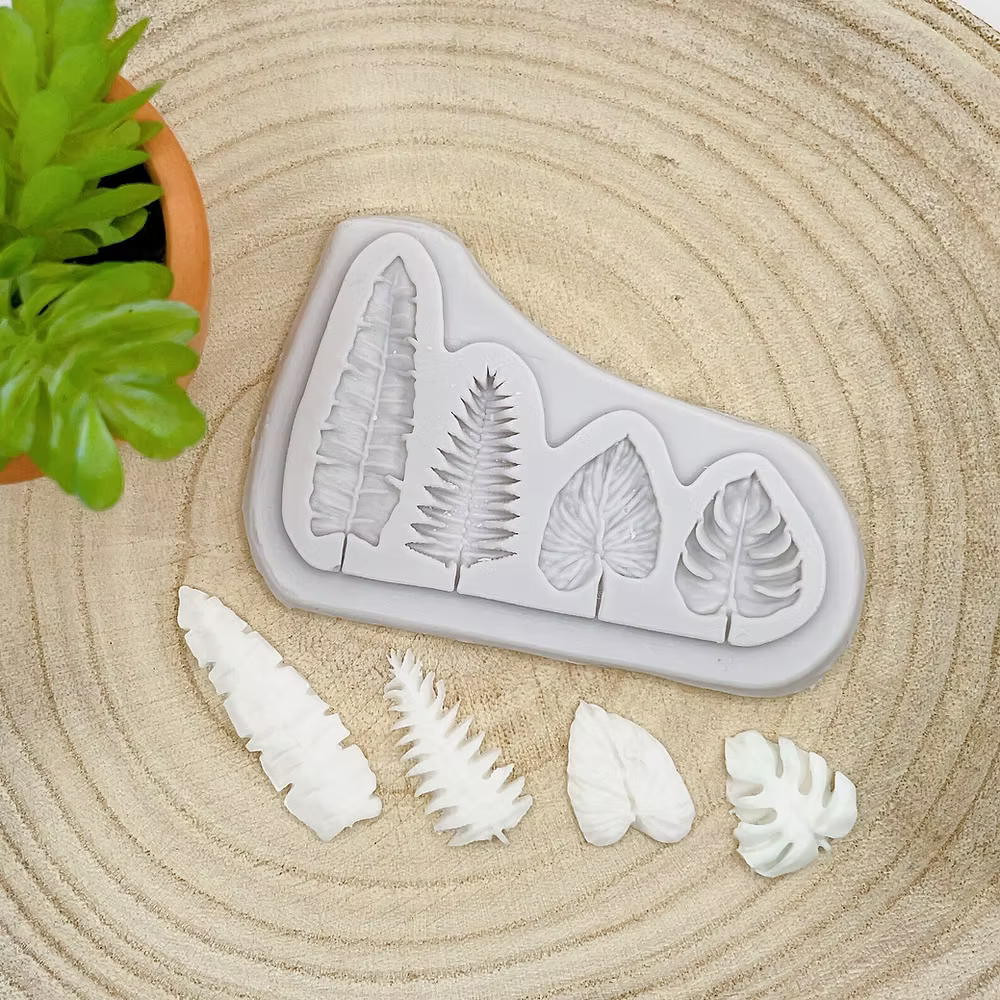 Moule en silicone 4 feuilles