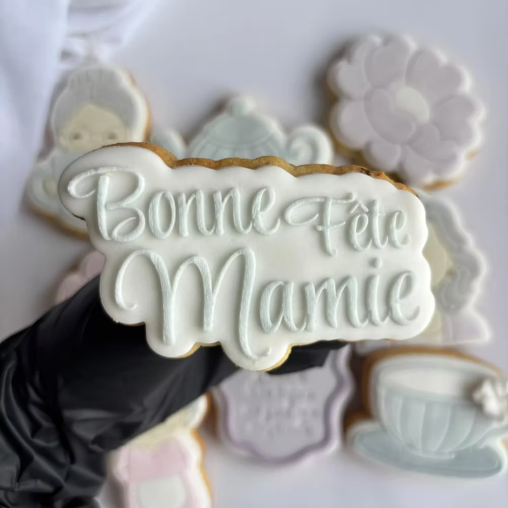 #09 - Bonne Fête Mamie - Tampon acrylique + Emporte pièce