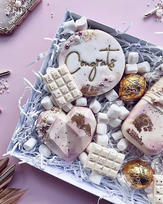 Boite blanche avec couvercle transparent pour biscuits - lot de 5