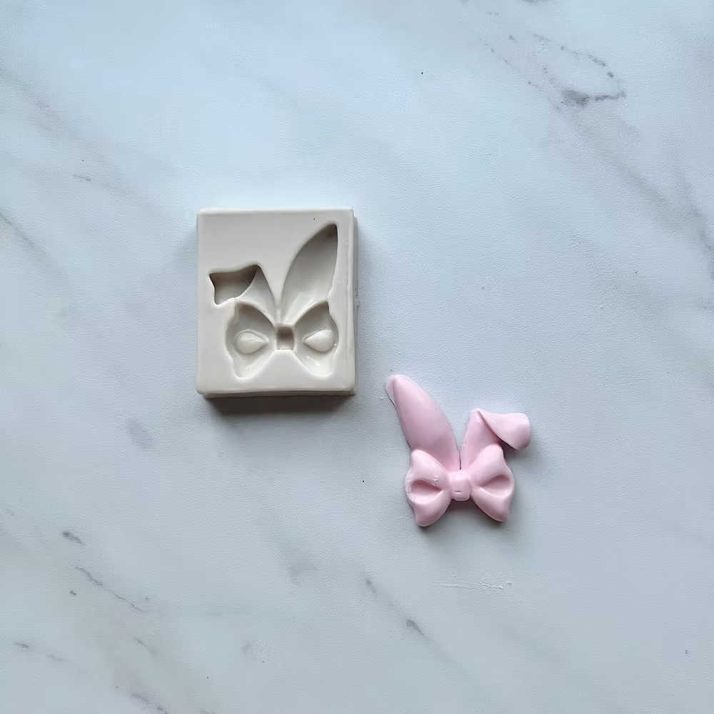 Moule en silicone Oreille de lapin noeud papillon