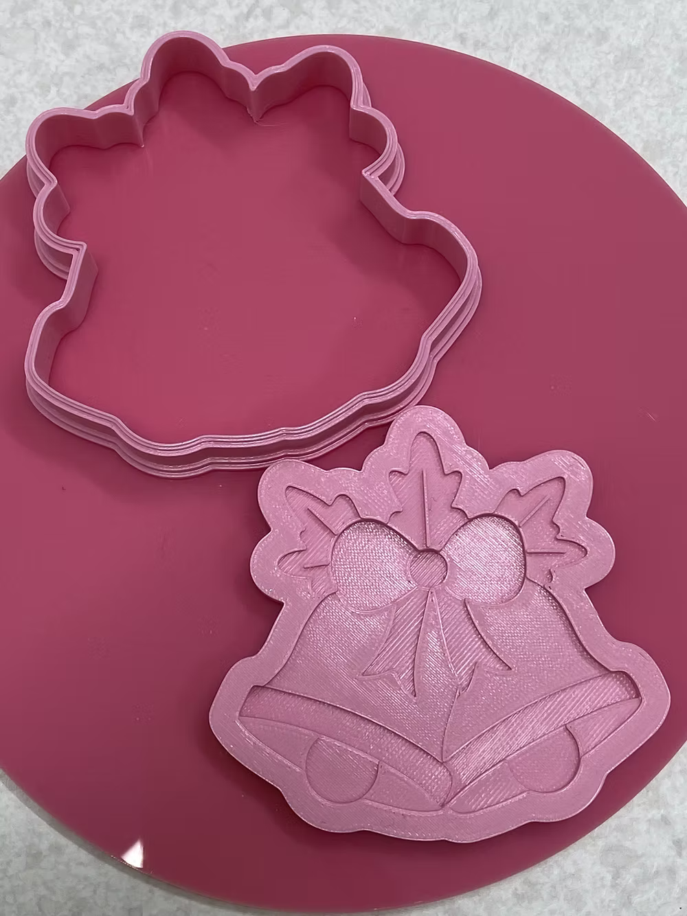 Pla 3D + emporte pièce Cloche de Noel