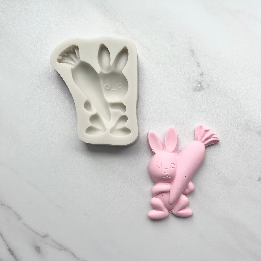 Moule en silicone Lapin avec carotte
