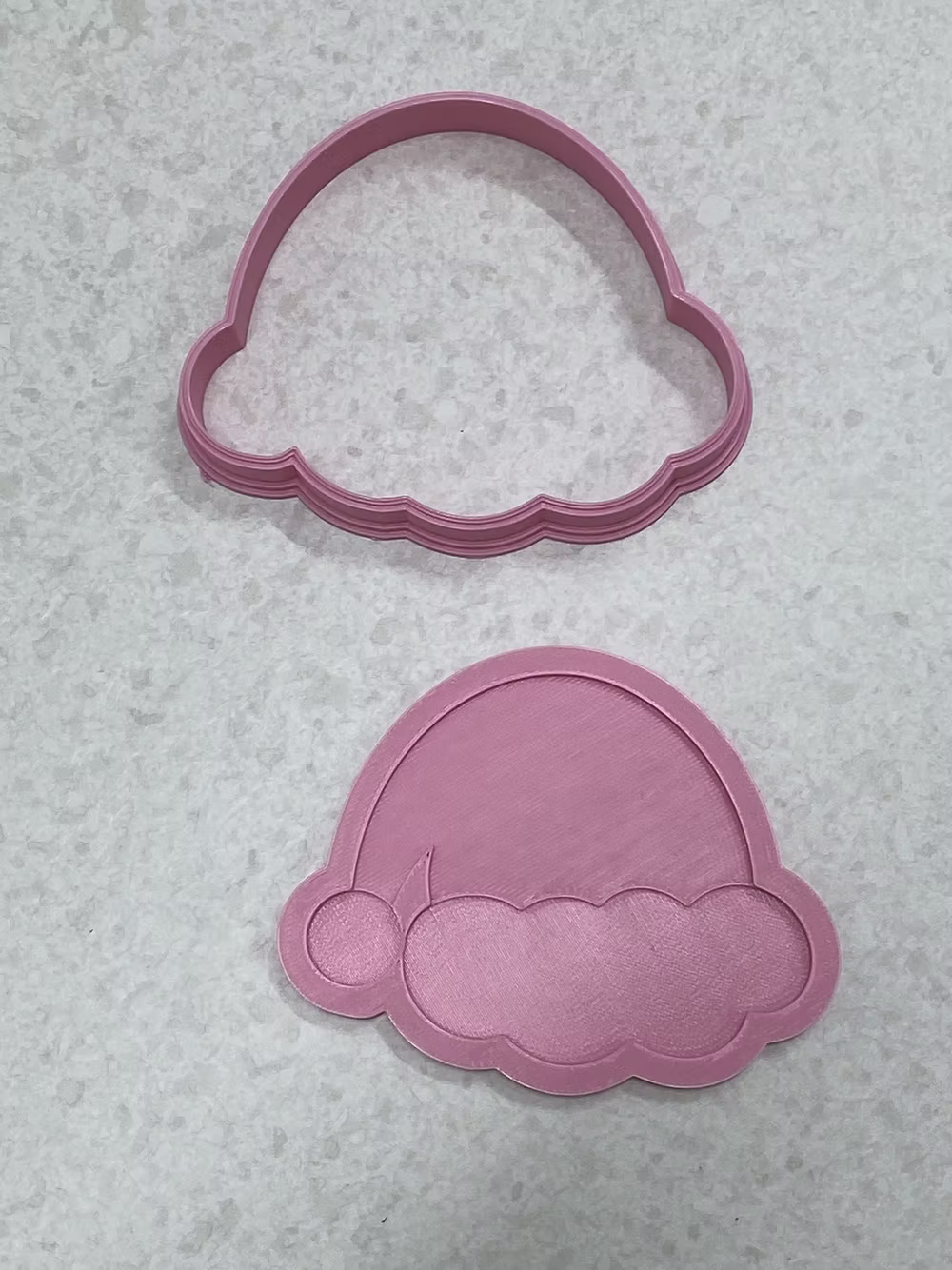 Pla 3D + emporte pièce Chapeau de Père Noël