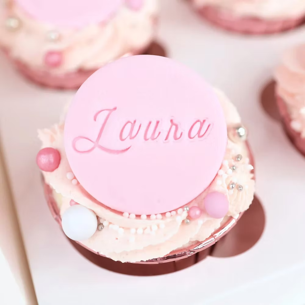 Set d'écriture Demeure - Majus, minuscules, chiffres et symboles  - Swe